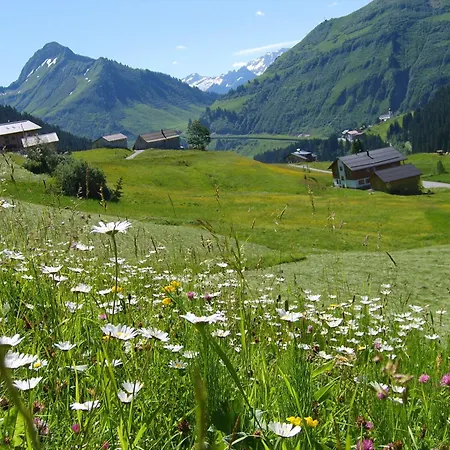 ホテル Laendle 3*